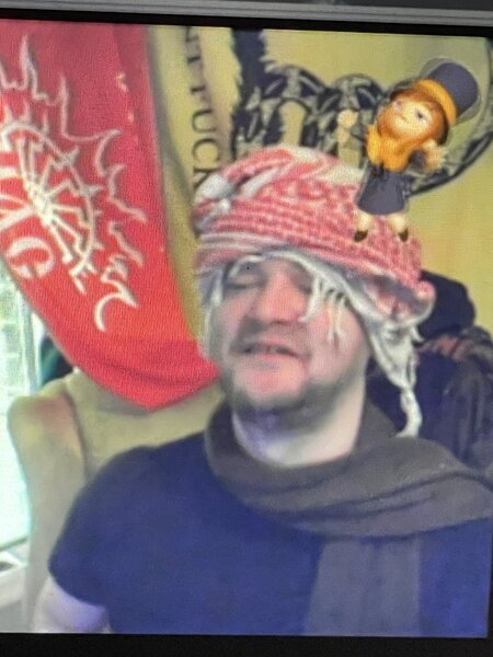 pzTOdnB.jpg